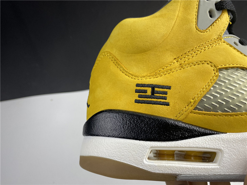 air jordan tokyo 454783-701