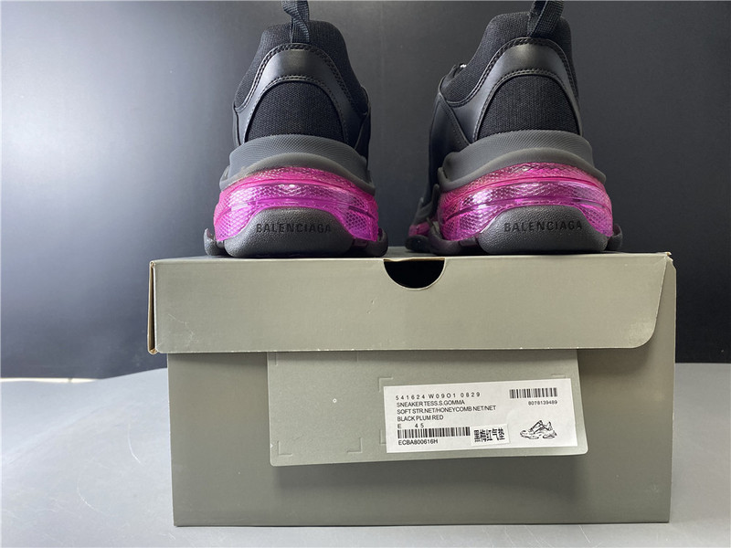 Ba*len*cia*ga triple s black sneaker