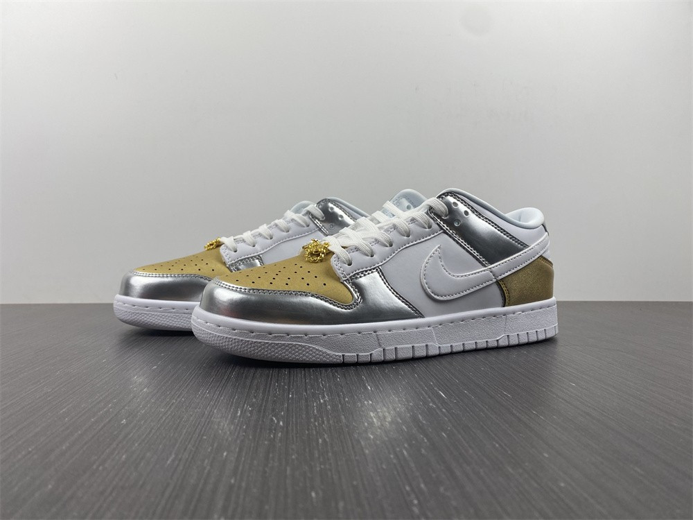nike women''s dunk low ''heirloom'' dh4403-700 (w)