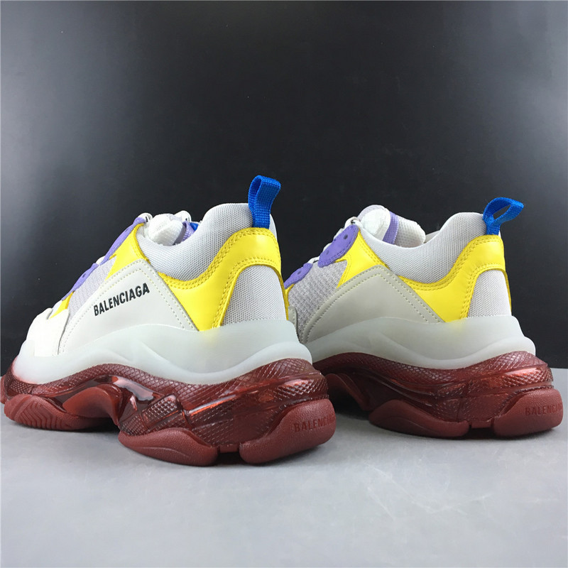 Ba*len*cia*ga triple s