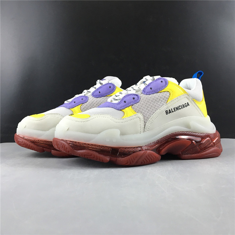 Ba*len*cia*ga triple s