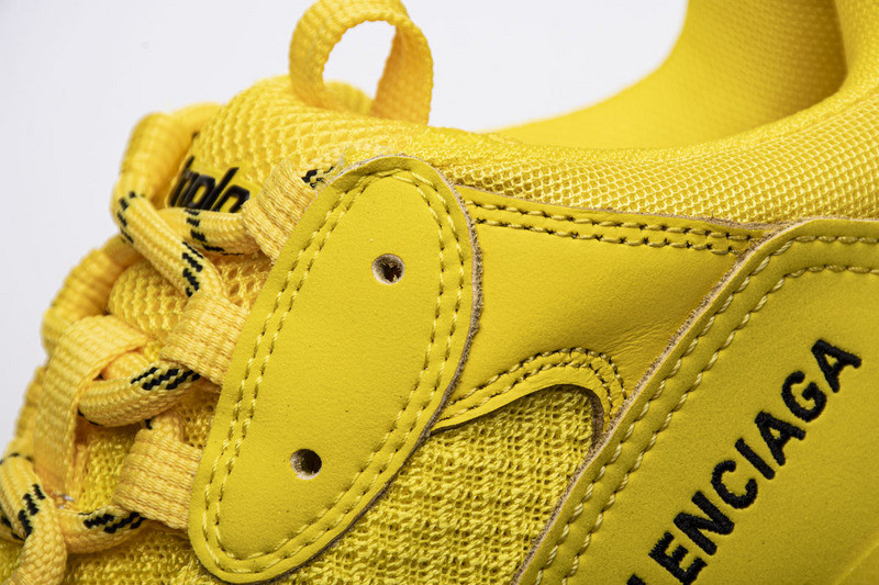 Ba*len*cia*ga triple s yellow