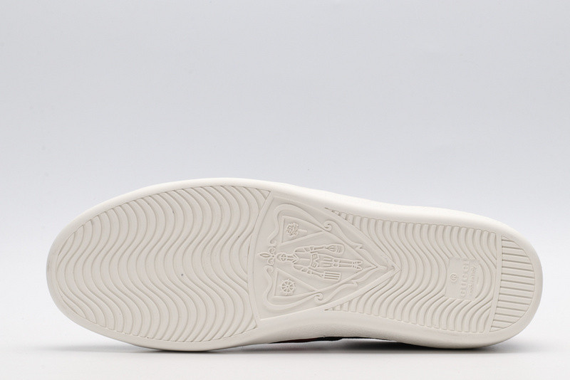 G*u*i ace embroidered low-top sneaker grey with stripe
