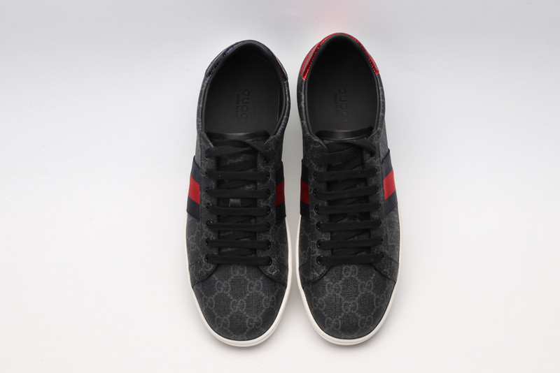 G*u*i ace embroidered low-top sneaker grey with stripe