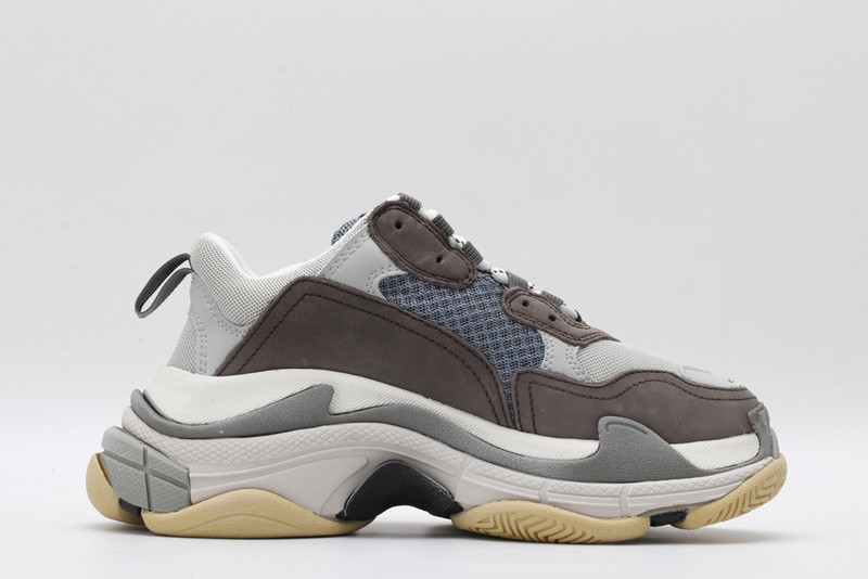 Ba*len*cia*ga triple s