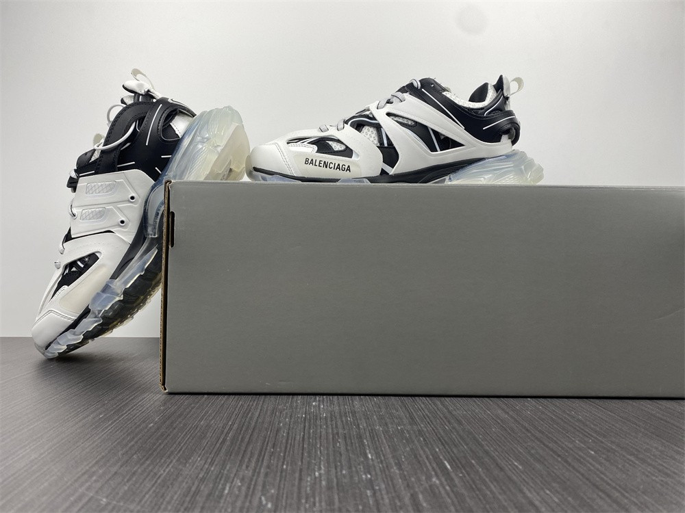 Ba*len*cia*ga track trainer 3.0 647741 w3bz2 9010