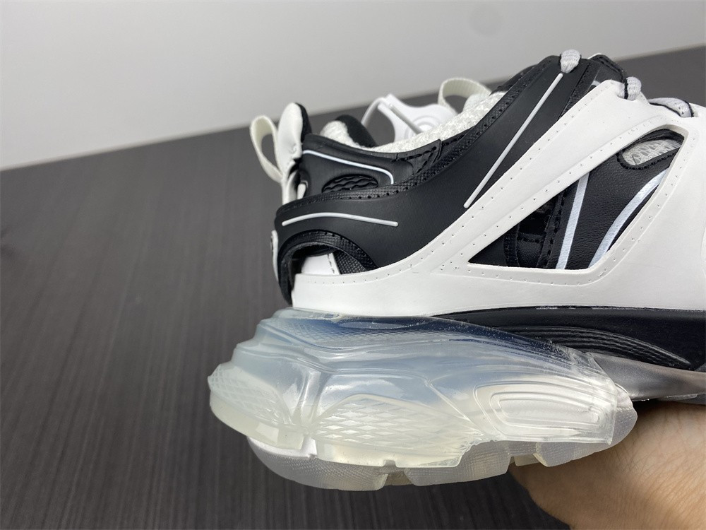 Ba*len*cia*ga track trainer 3.0 647741 w3bz2 9010