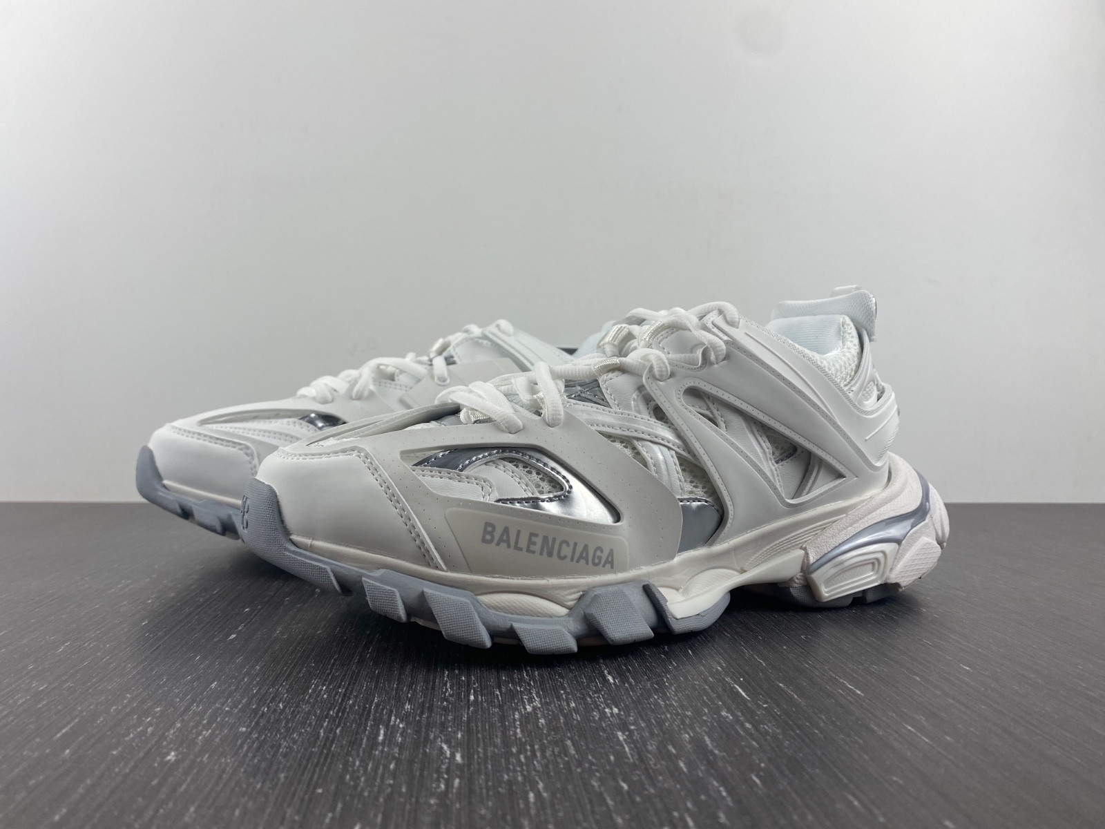 Ba*len*cia*ga track sneaker