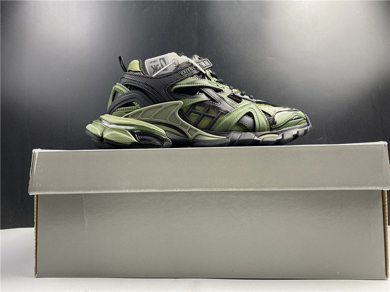 Ba*len*cia*ga track sneaker