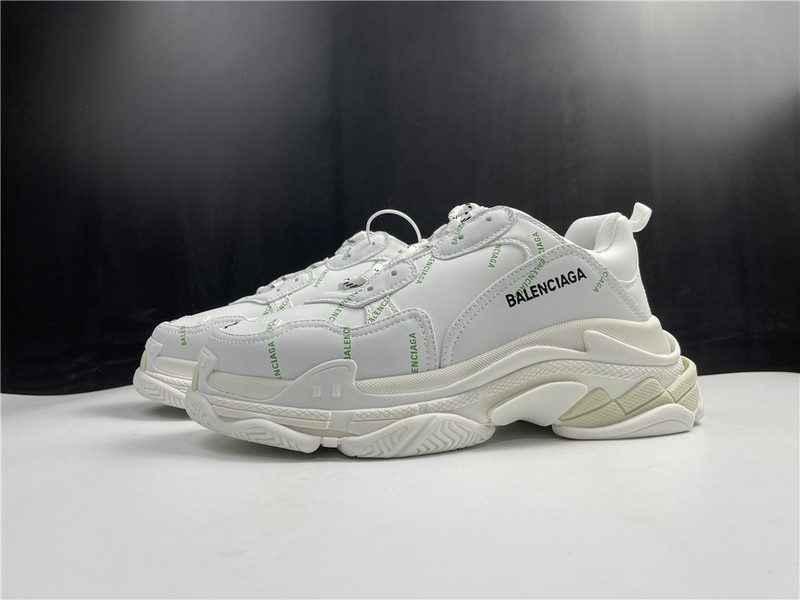 Ba*len*cia*ga triple s