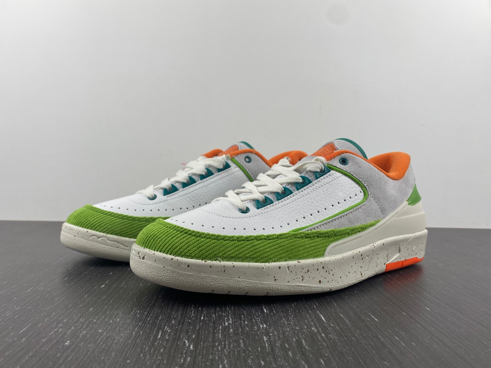 jordan 2 retro low titan (w) - dv6206-183