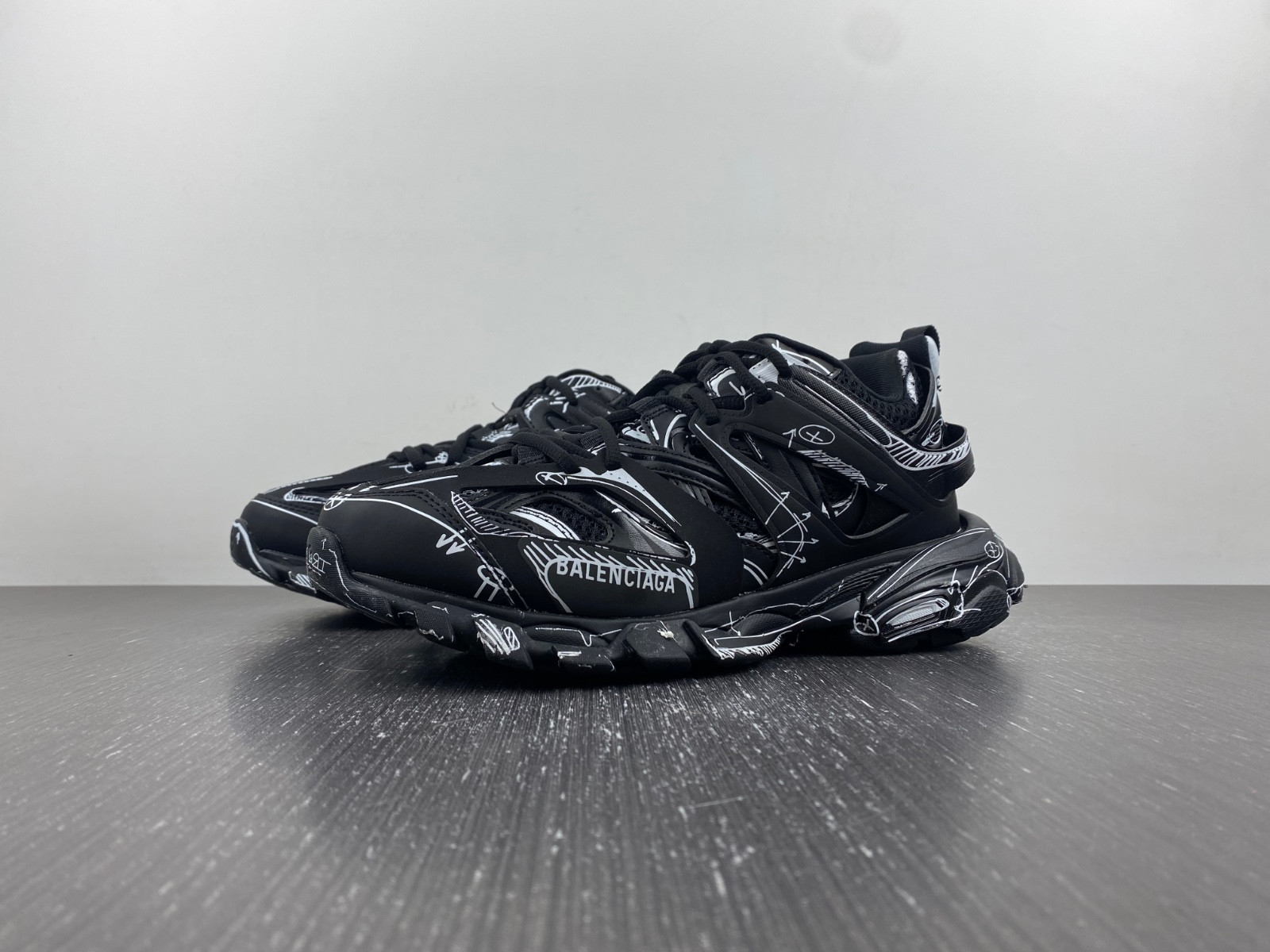 Ba*len*cia*ga men''s track.3 sneaker