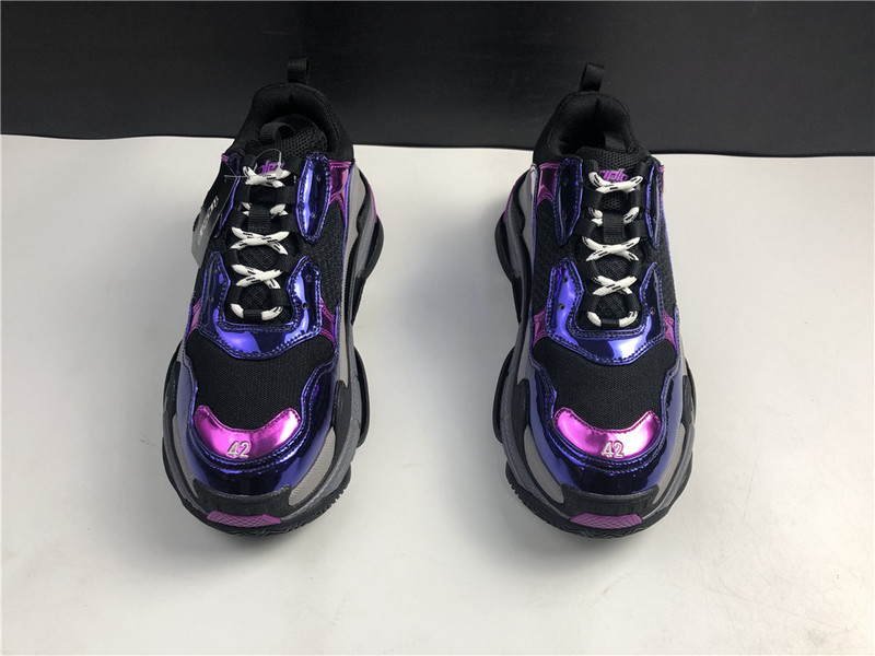 Ba*len*cia*ga triple s