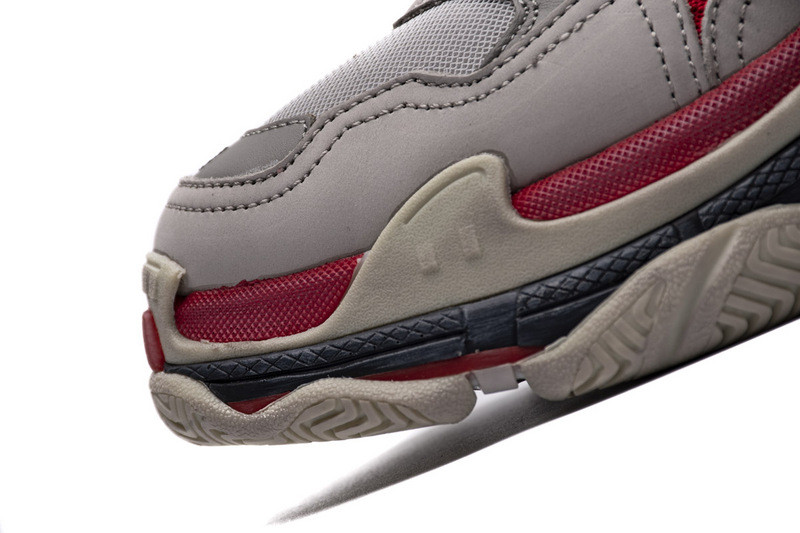 Ba*len*cia*ga triple s grey/red
