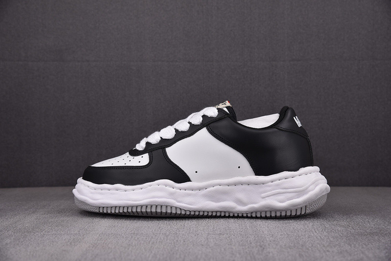 mmy sneaker 0049